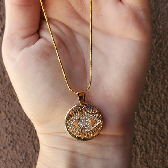 New Rhinestone Evil Eye Protection Gold Necklace. - Picture 13 of 16
